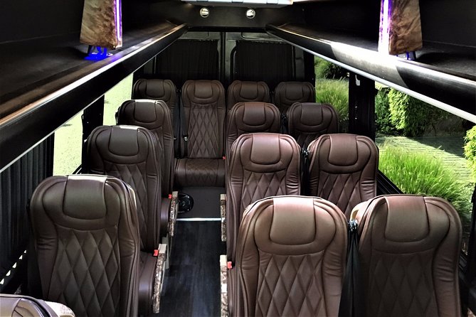 1-15 persons Taxi or Bus Transfer Amsterdam in Amsterdam City - Hotel-lobby pickup: the simplest way to avoid group chaos
