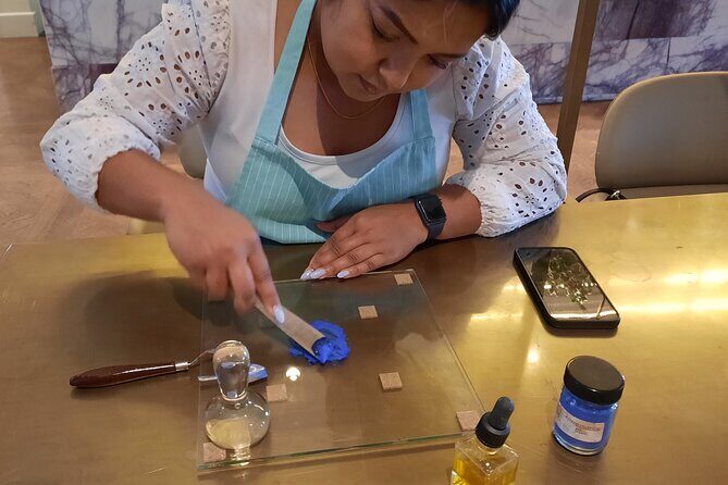 2 Hour Making Rembrandt's Traditional Oil Paints in Amsterdam - Who This Workshop Suits Best