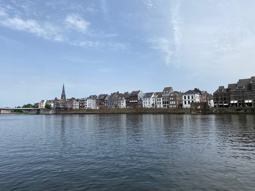 2H Walking Tour Maastricht - Helpoort: the old gate you’ll actually remember