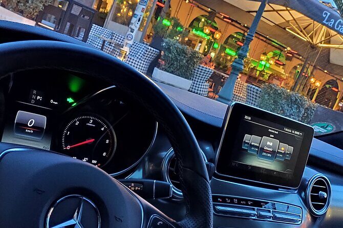 Airport Private Transfer: Schiphol Airport ↔ Amsterdam City - Price and group value: when $151 per group makes sense