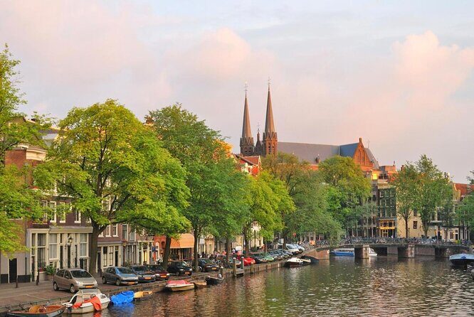 Amsterdam: 1-Hour Canal Cruise in the Evening - Key Things To Know Before You Go