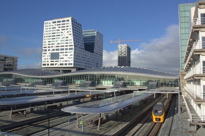 Amsterdam Airport Schiphol & Amsterdam City to Utrecht - Is it really private? What that changes for your day