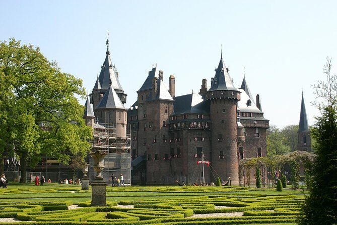 Amsterdam Airport Schiphol & Amsterdam City to Utrecht - Meeting your chauffeur at Schiphol (and what “VIP” should feel like)