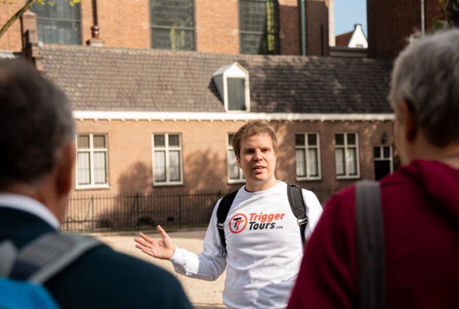 Amsterdam: Anne Frank and Jewish Quarter Tour - Jewish Historical Museum: turning dates into a sense of community
