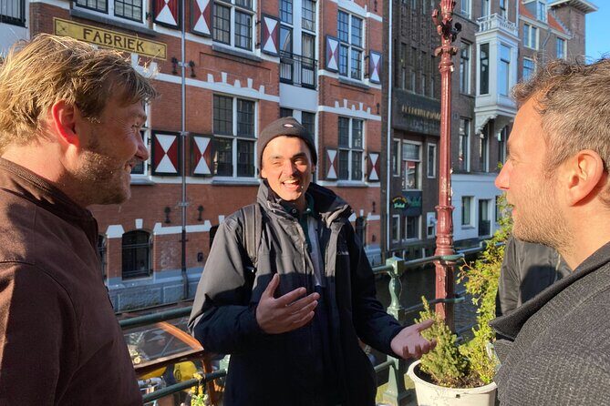 Amsterdam: Anne Frank Small Group Walking Tour - The 2.5-hour WWII walking format (and why it works)
