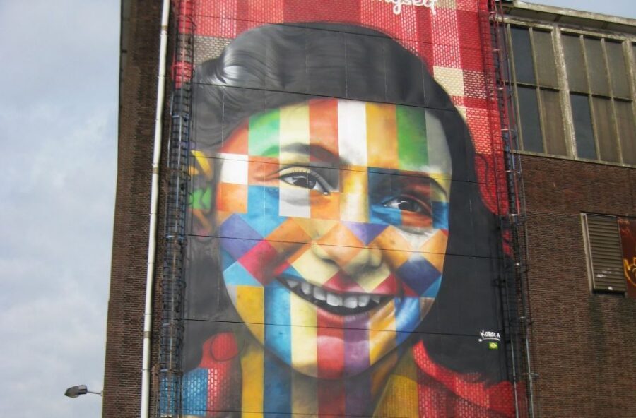 Amsterdam: Anne Frank Walking Tour - Plantage district wrap-up: centuries-old life and what survives in the city