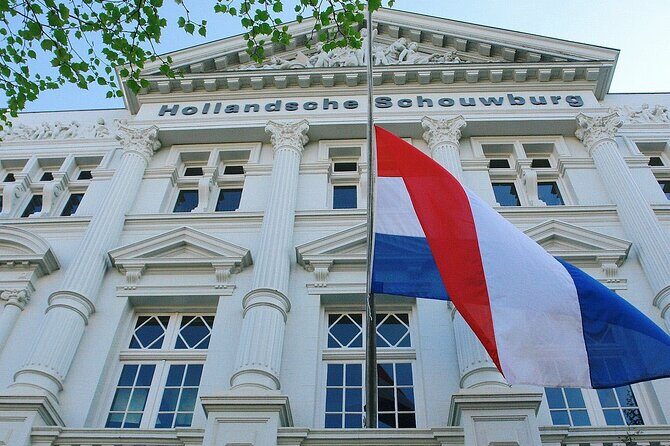 Amsterdam: Anne Frank Walking tour - Discover Her Story - Merwedeplein 61: the calm start before the story turns