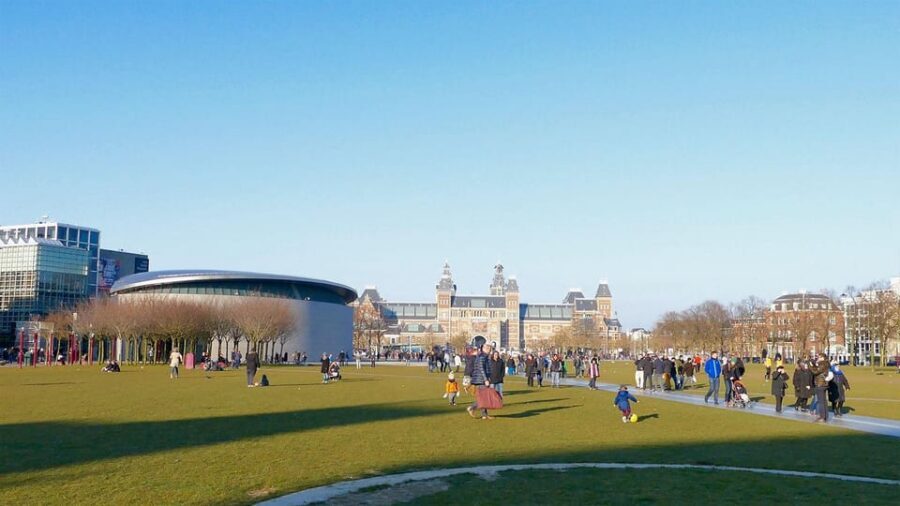 Amsterdam Audioguide - TravelMate app for your smartphone - Tips so you actually enjoy the audioguide (not fight it)