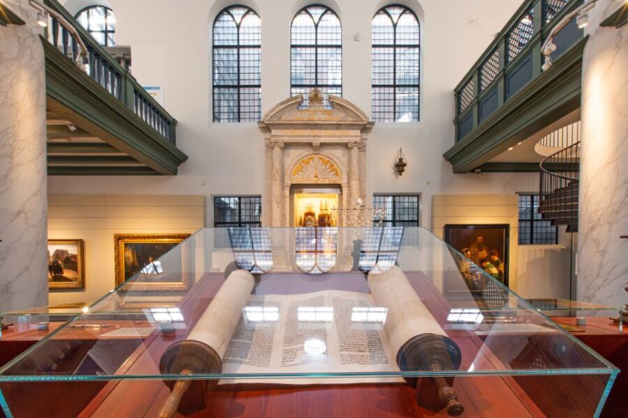 Amsterdam: Canal Cruise and Jewish Cultural Quarter Tickets - Jewish Cultural Quarter: A Small Area With Big Meaning
