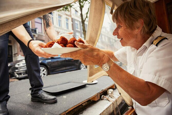 Amsterdam Canal Cruise and local Food Tour - Noordermarkt meeting point and small-group logistics (max 11)