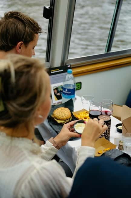 Amsterdam canal cruise with culinary burger or cheese & wine - Cruising the Canal Ring: What You’ll See at Each Stop
