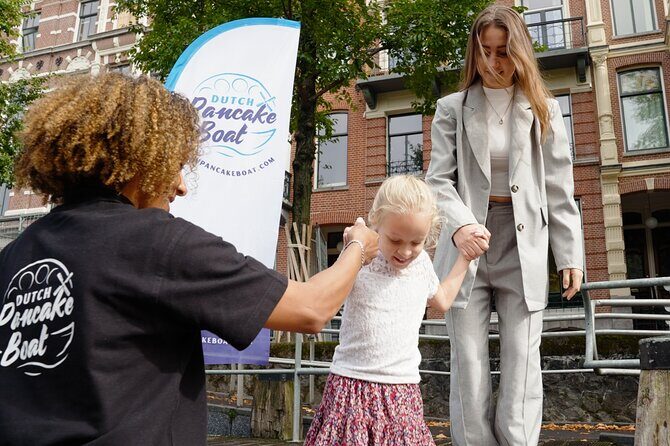Amsterdam Canal Cruise with Dutch Pancakes and Drinks - The Iconic Amstel Bridge and the Seven-Bridge Sightline