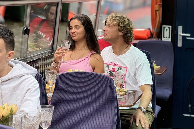 Amsterdam Cheese and Wine Canal Cruise - Jordaan on Leliegracht: why street patterns change in working-class Amsterdam