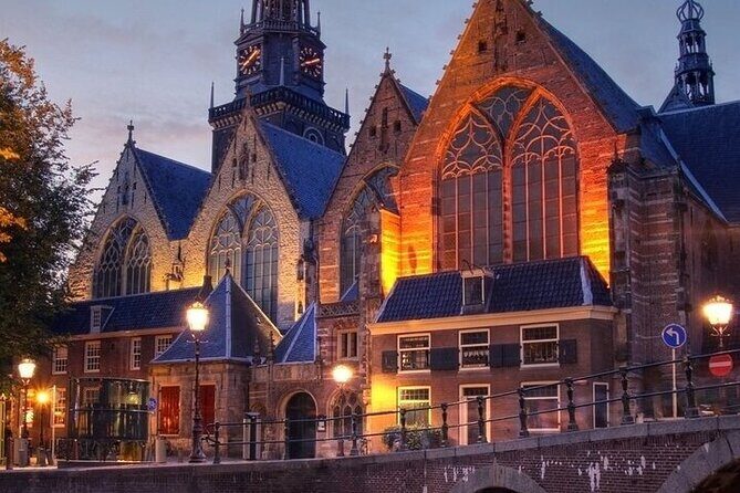 Amsterdam City Center, Red Light District and Coffee Shops Tour - De Wallen and coffee shops: a practical, legal-minded look