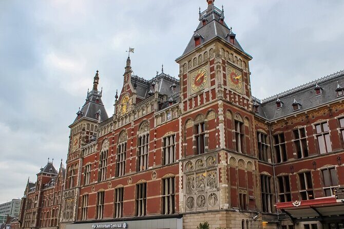 Amsterdam City Center, Red Light District and Coffee Shops Tour - The National Monument’s role in understanding the city