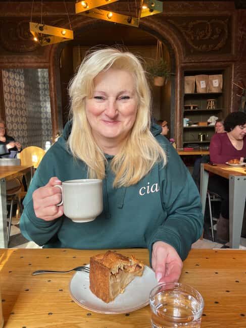 Amsterdam: Food Walking Tour - Price and value: where the $40 does (and doesn’t) cover your eating