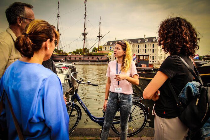 Amsterdam full day tour: Walking, Biking and Cruising - Lunch Time Reset: Taking a Full 1.5 Hours to Recharge