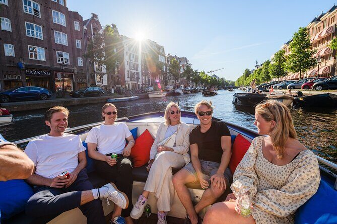 Amsterdam: German-speaking boat trip with bar on board - Herengracht and the Golden Bend: mansions you can almost read