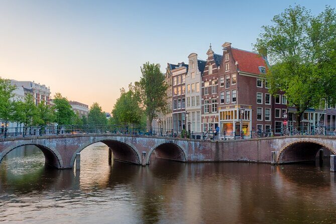 Amsterdam Ghost Hunt: Self-Guided Mystery Adventure - Agnieten Chapel and Rasphuispoort: the “inside the story” stops