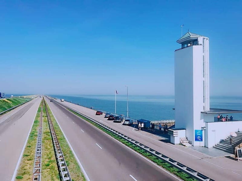 Amsterdam: Giethoorn, Afsluitdijk and Zaanse Schans Day Trip - Afsluitdijk: a focused break for the Netherlands’ water engineering story