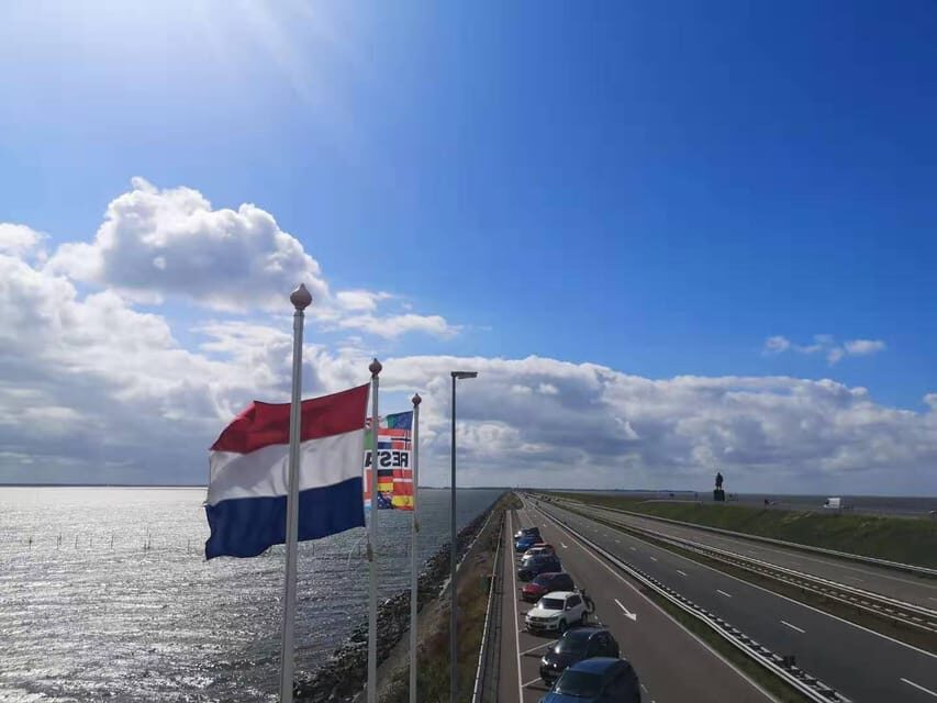 Amsterdam: Giethoorn, Afsluitdijk and Zaanse Schans Day Trip - Should you book this Amsterdam day trip?