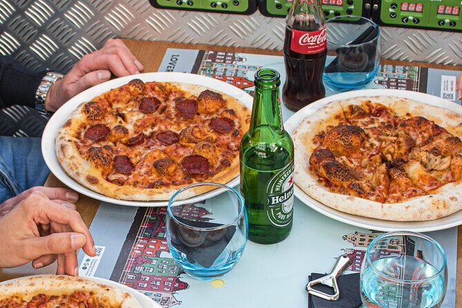 Amsterdam Guided Cruise with New York Pizza, Drinks and Ice Cream - The Route by Canal: Central Station to the Magere Brug Glow
