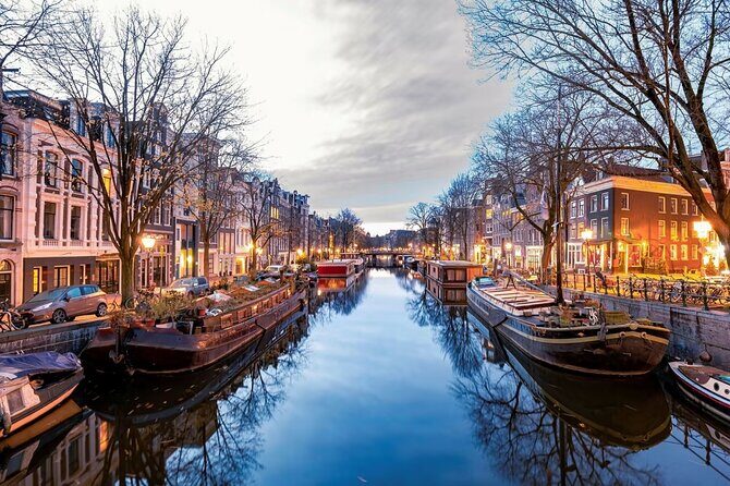 Amsterdam Haunted History and Ghost Walking Tour - Stop 4: Blood Street (De Wallen) for Murder Legends on Cobblestones