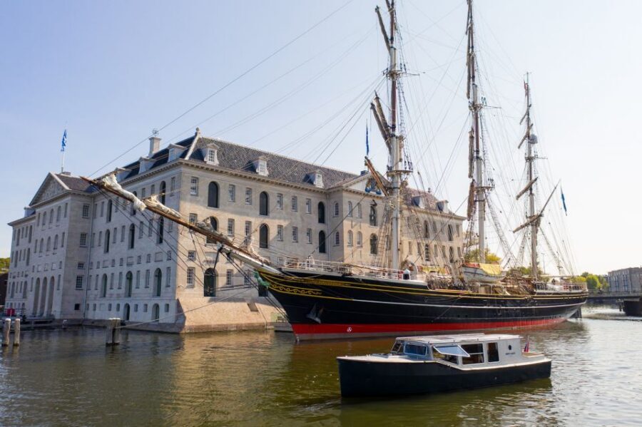 Amsterdam: Historic Boat Cruise with open bar and nibbles - The Historic Sophie Boat Makes the Tour Feel Different