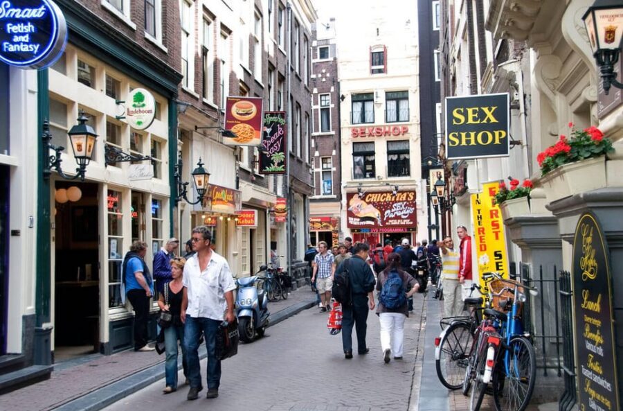Amsterdam: Introduction walking tour - Key highlights you’ll notice right away