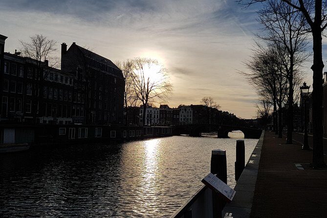 Amsterdam Jewish Quarter Private Tour - Verzetsmuseum Amsterdam: resistance and why the story matters
