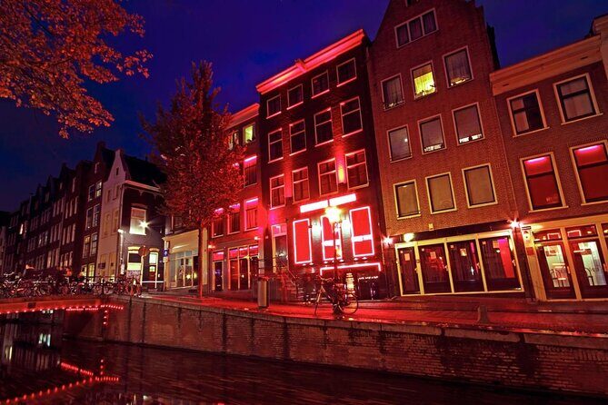 Amsterdam Luxury Boutique Boat tour with Unlimited Beer and Wine - What you’ll see in 40 to 45 minutes