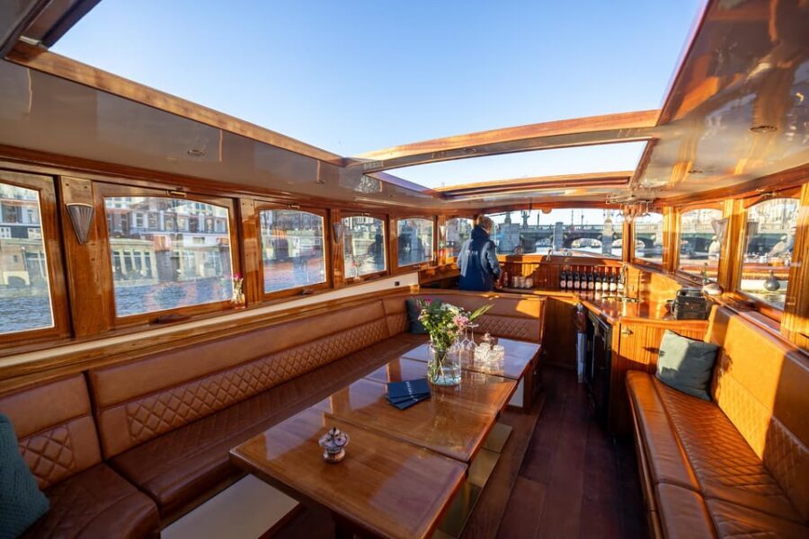 Amsterdam: Luxury Canal Cruise with Optional Snacks & Drinks - Historic facades and the Dutch merchant-era look: Seven Province Houses, Stopera, and more