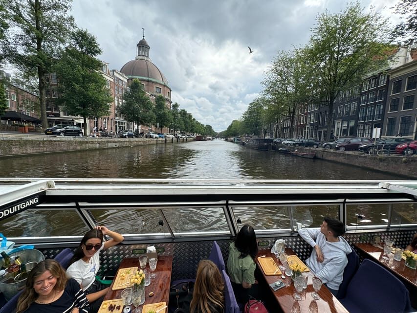 Amsterdam: Luxury Cheese & Wine Canal Cruise - Who this cruise suits best