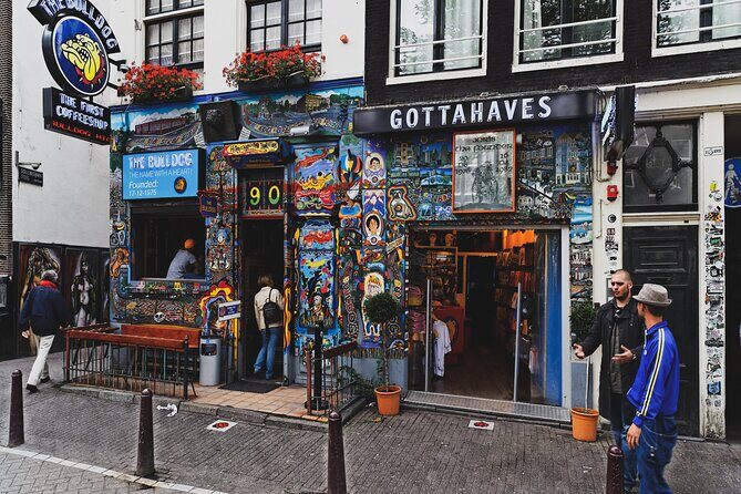 Amsterdam Must-See Historical City Walk with Local Expert - The guide factor: clarity, pace, and how to spot them