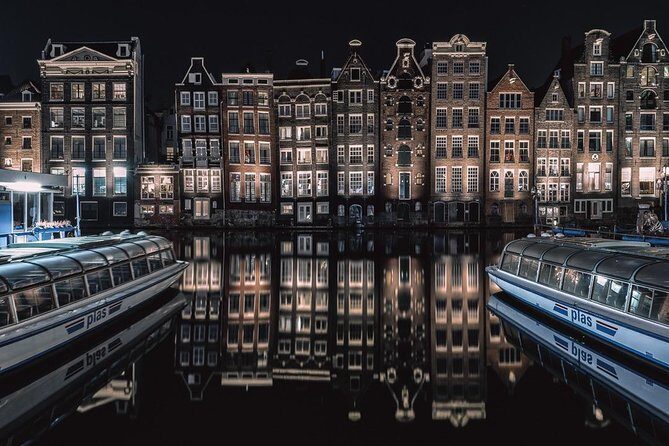 Amsterdam Night Photography Workshop with a Professional - Why Amsterdam after dark is perfect for long exposures