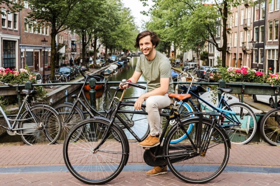 Amsterdam: Off-the-Beaten-Track Neighborhoods Private Tour - De Pijp and Amsterdam-East: Javastraat, bars, and Dappermarkt