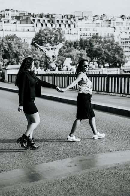 Amsterdam: Particular Photo Session - Should you book this Amsterdam photo session or skip it?