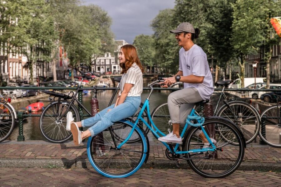 Amsterdam: Personal Travel & Vacation Photographer - How This Private Amsterdam Photographer Session Actually Plays Out