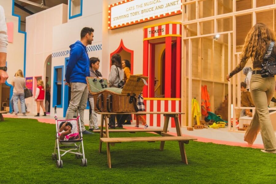 Amsterdam: Playhood Entry Ticket - Your shoe-free landing: how the visit starts