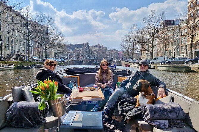 Amsterdam Private Canal Cruise – 90 Minutes through the Old City - Quick hits before you board