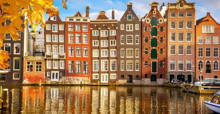 Amsterdam: Private Guided Walking Tour - Price and value: $206 per group up to 5 for 3 hours