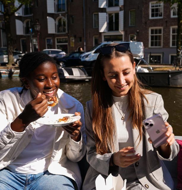 Amsterdam: Private Luxury Cruise with BBQ and Drinks - Live-Cooking BBQ Onboard: How the Meal Works While You Cruise