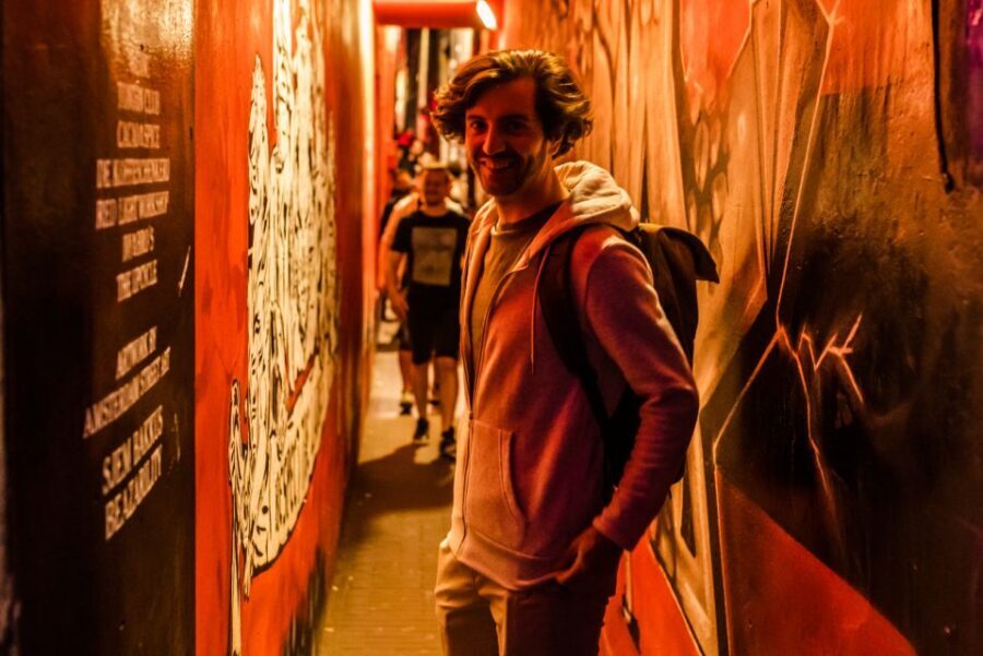 Amsterdam: Private Night Tour of Speakeasies and Bars - How the included drinks and snack rounds affect your choices