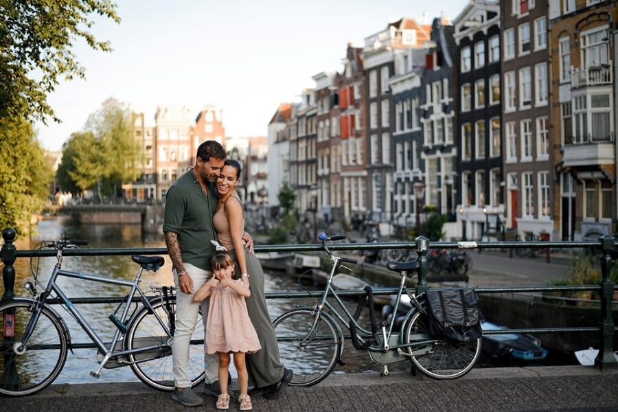 Amsterdam: Private Photoshoot in iconic locations - The photo plan: architecture, bridges, bicycles, houses, and quieter streets