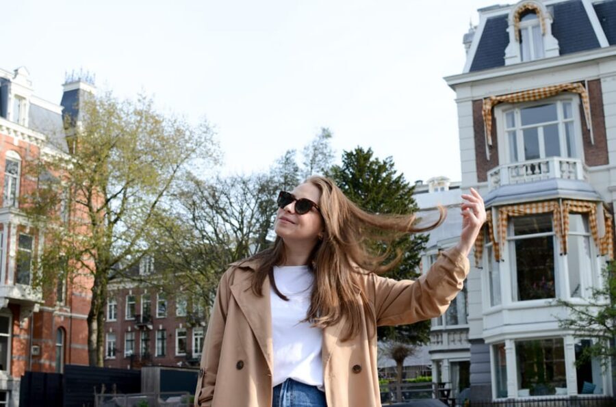 Amsterdam: Private Photoshoot in iconic locations - Price and value: $171 per group up to 2
