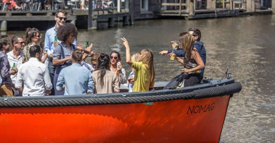 Amsterdam: Private Prosecco Canal Cruise Tour - Your guide and skipper: what good looks like on this kind of tour