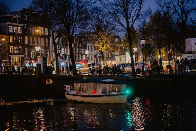 Amsterdam: Private Romantic Evening Canal Cruise + Bubbles/Snacks - Private boat for two on Herengracht, when Amsterdam calms down