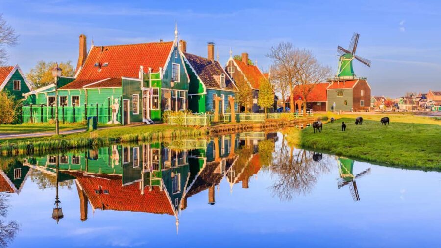 Amsterdam: Private Tour Giethoorn, Zaanse Schans Local Guide - The real value: a private route that makes the countryside make sense