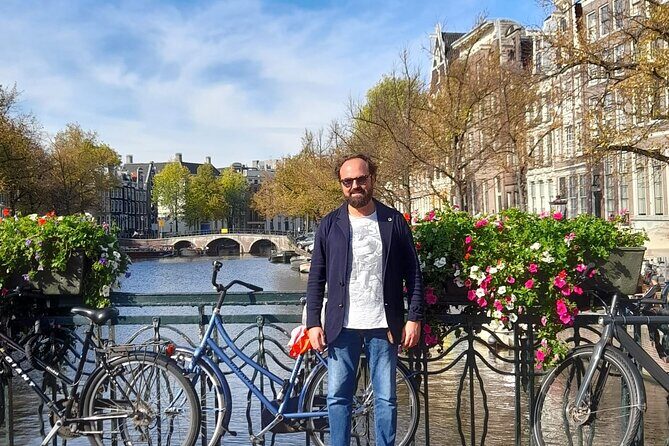 Amsterdam : Private Walking Tour With A Guide (Private Tour) - Tips to get the best tour from any guide