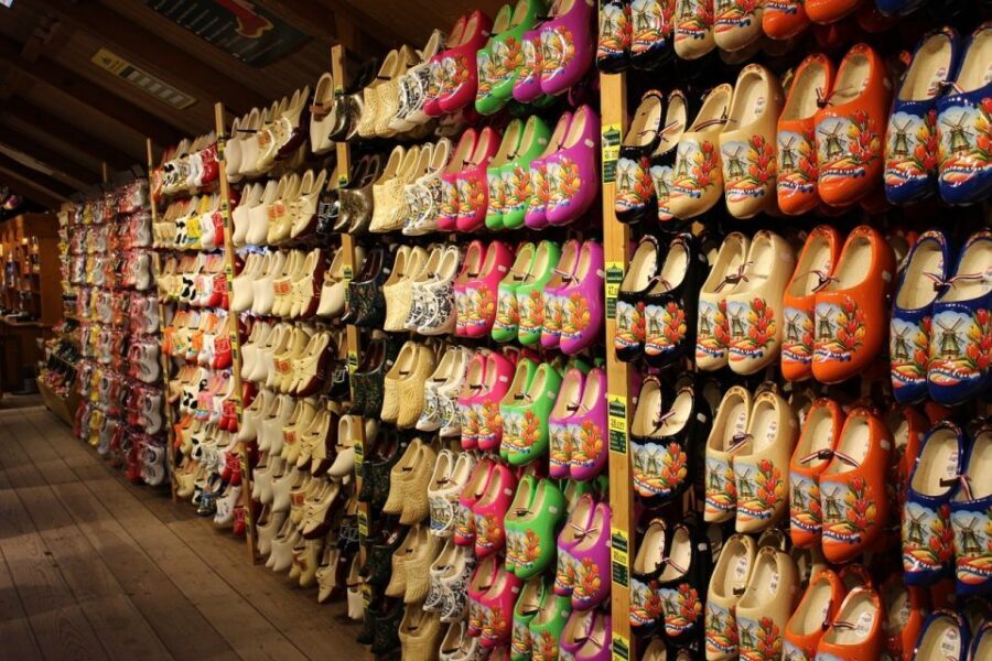 Amsterdam: Private Zaanse Schans Windmills and Volendam Trip - Clogs, Souvenirs, and the Bakery Museum Smell Test